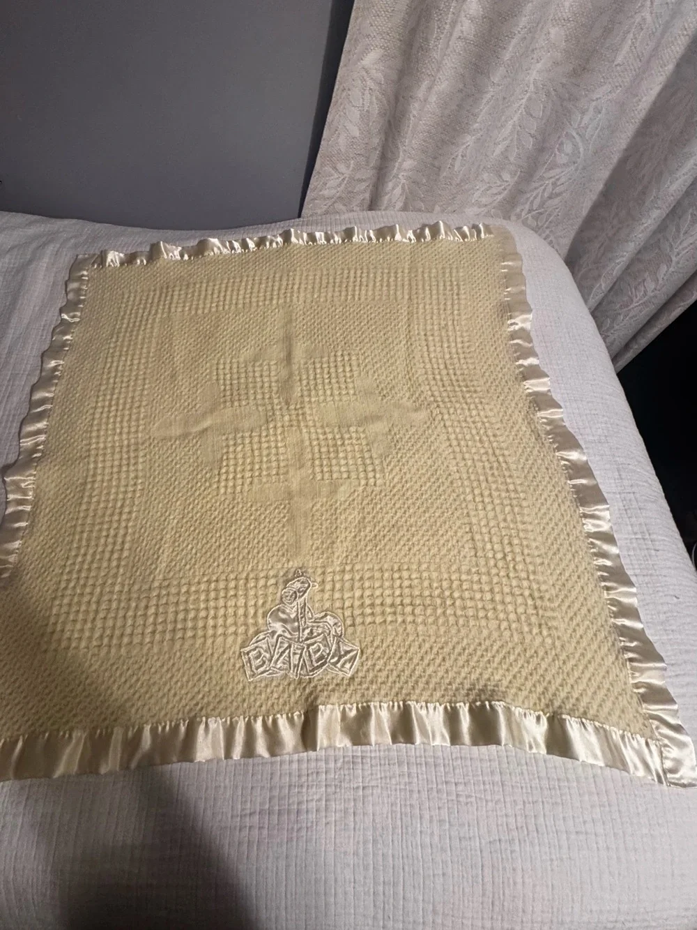 Kidget Thermal Baby Blanket Giraffe w. Satin Trim Yellow Unisex Vintage Babycore